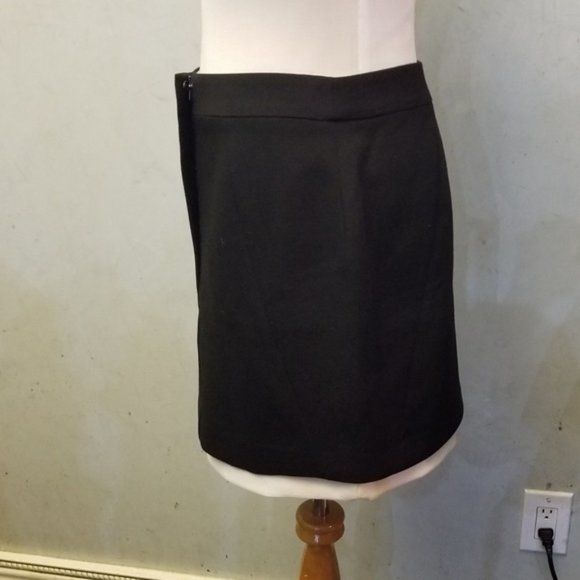 Banana Republic front zipper mini skirt size 6 (R7) - Picture 4 of 7